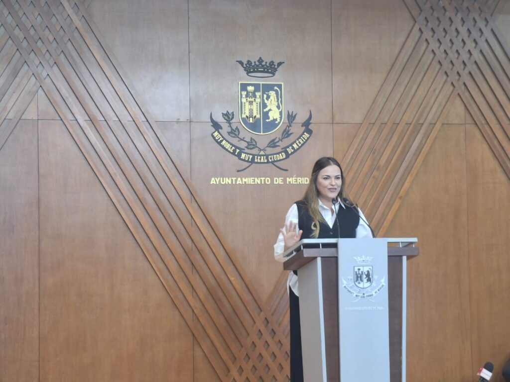 Mérida refuerza seguridad con 30 mil nuevas luminarias LED