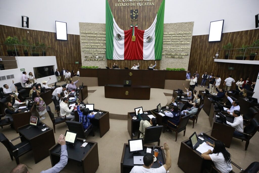 Legisladores evaluarán gestión de Díaz Mena en tres sesiones de glosa