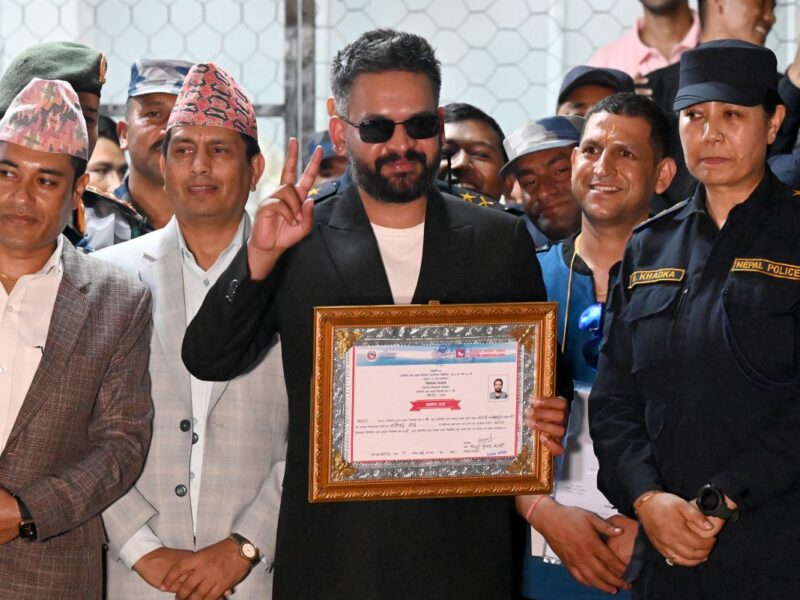 El rapero Balen Shah se perfila para encabezar el gobierno en Nepal