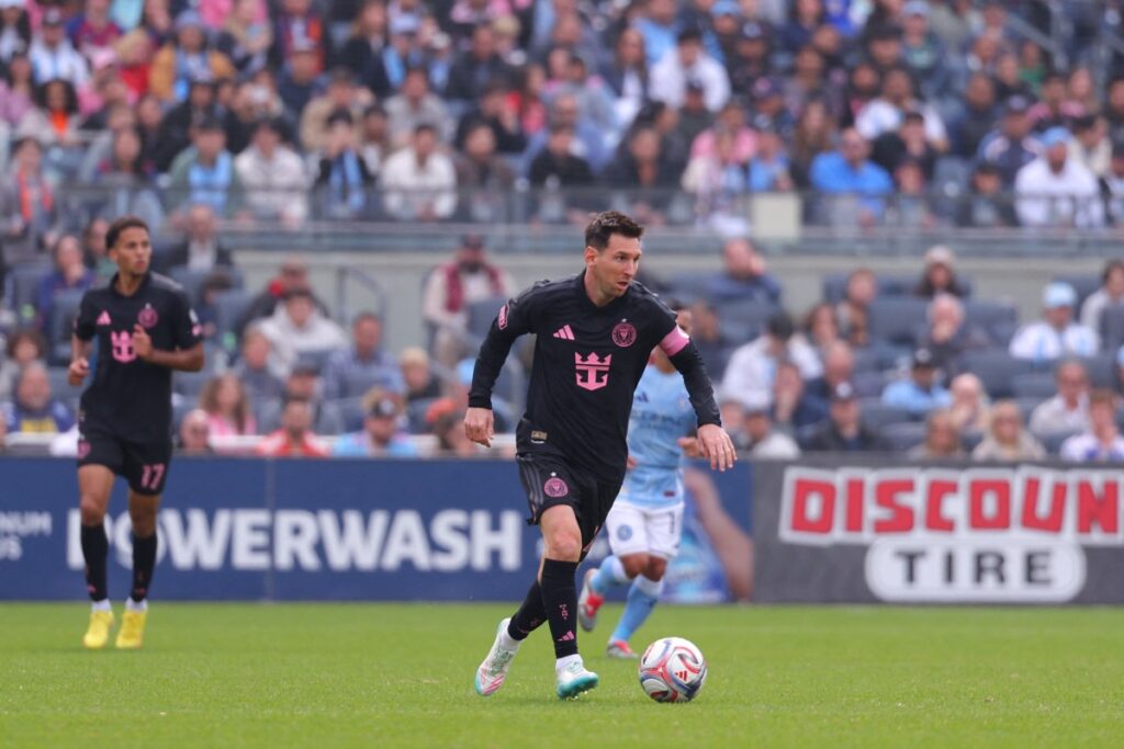 Lionel Messi anota gol 901 y lidera remontada del Inter Miami en la MLS
