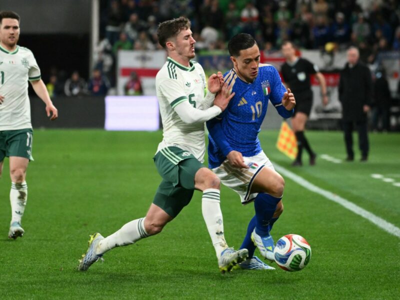 Italia aún con esperanza de clasificar al Mundial tras vencer a Irlanda del Norte