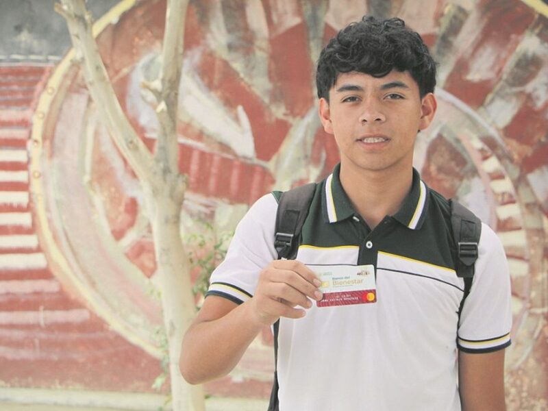 Arranca en Yucatán el pago de becas federales a estudiantes este mes de abril