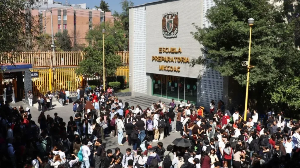 Sheinbaum anuncia programa de salud mental tras caso en Michoacán