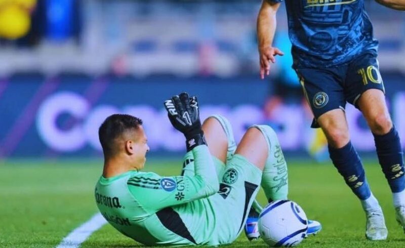 Captura de pantalla | Los especialistas estiman un periodo de rehabilitación extenso para el guardameta profesional.