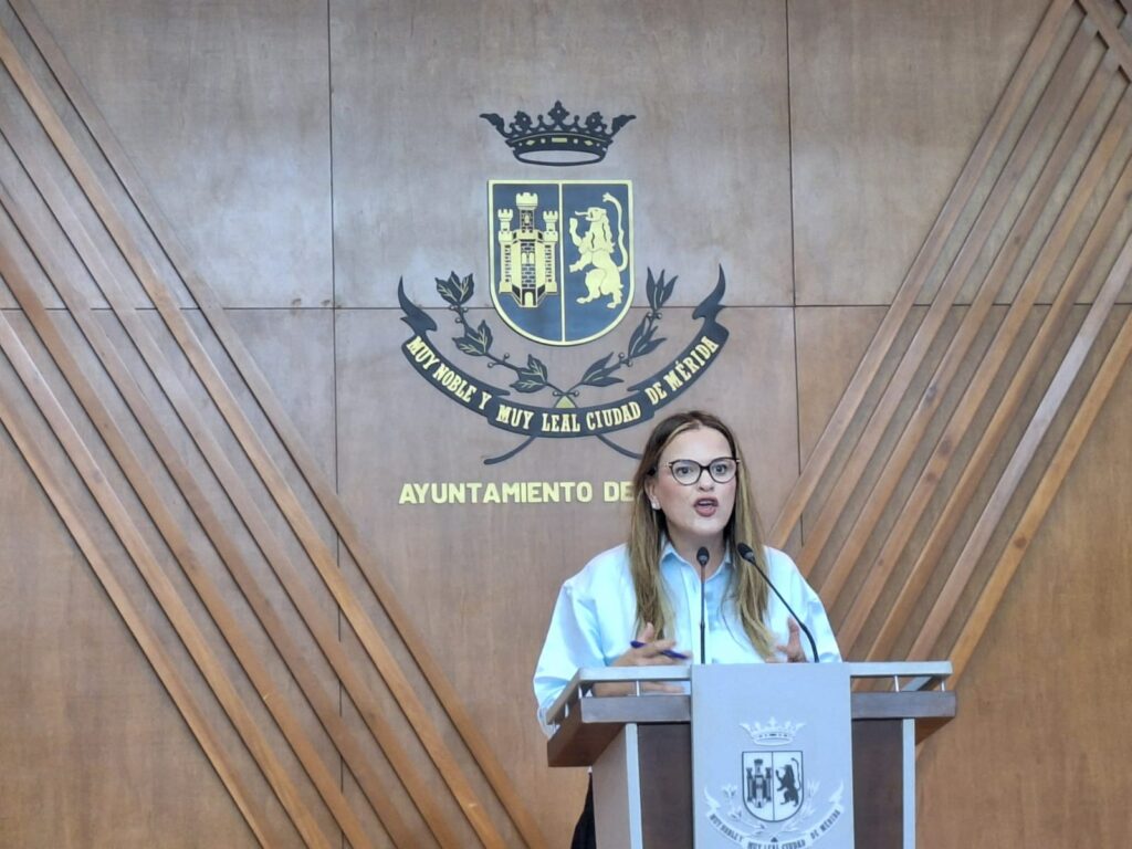 ¡Universidad gratis! Mérida abre 100 becas de licenciatura para mujeres