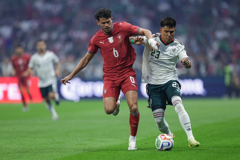 México y Portugal igualan en el Azteca ante 81 mil 344 fans