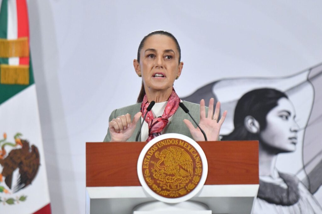 Claudia Sheinbaum descarta daños mayores en Refinería Olmeca tras incendio