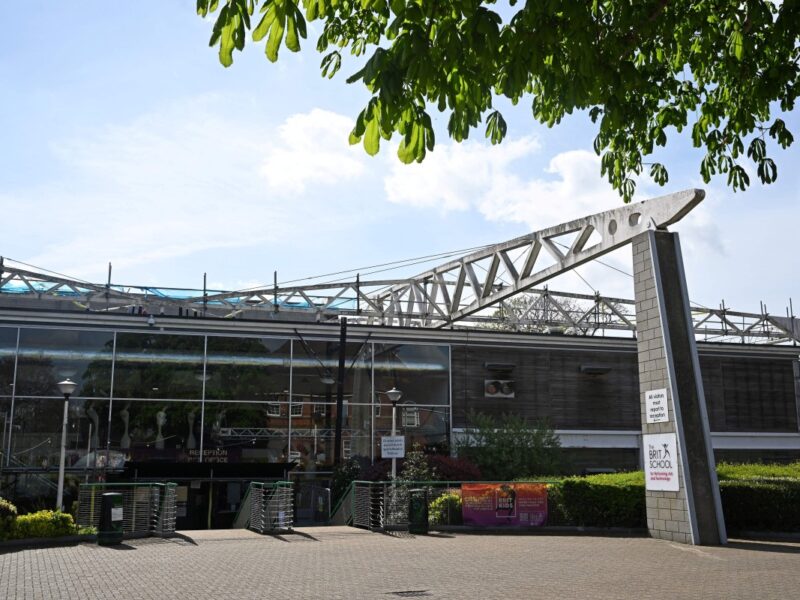 La escuela de arte que ha formado a artistas como Adele o Tom Holland