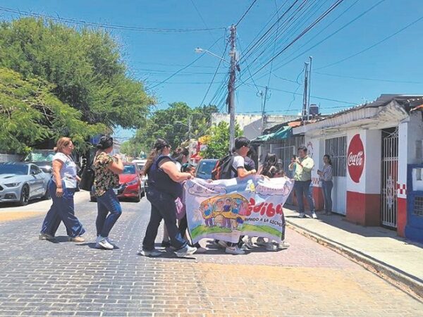 Mérida presenta el primer Pedibús para estudiantes en Chuburná
