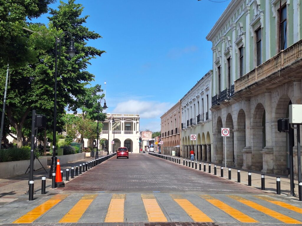 Mérida en "pausa": El fervor y el descanso apagan el bullicio del Centro Histórico