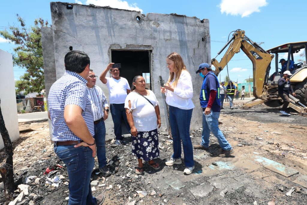 Inicia reconstrucción de viviendas en San Luis Sur Dzununcán tras incendio
