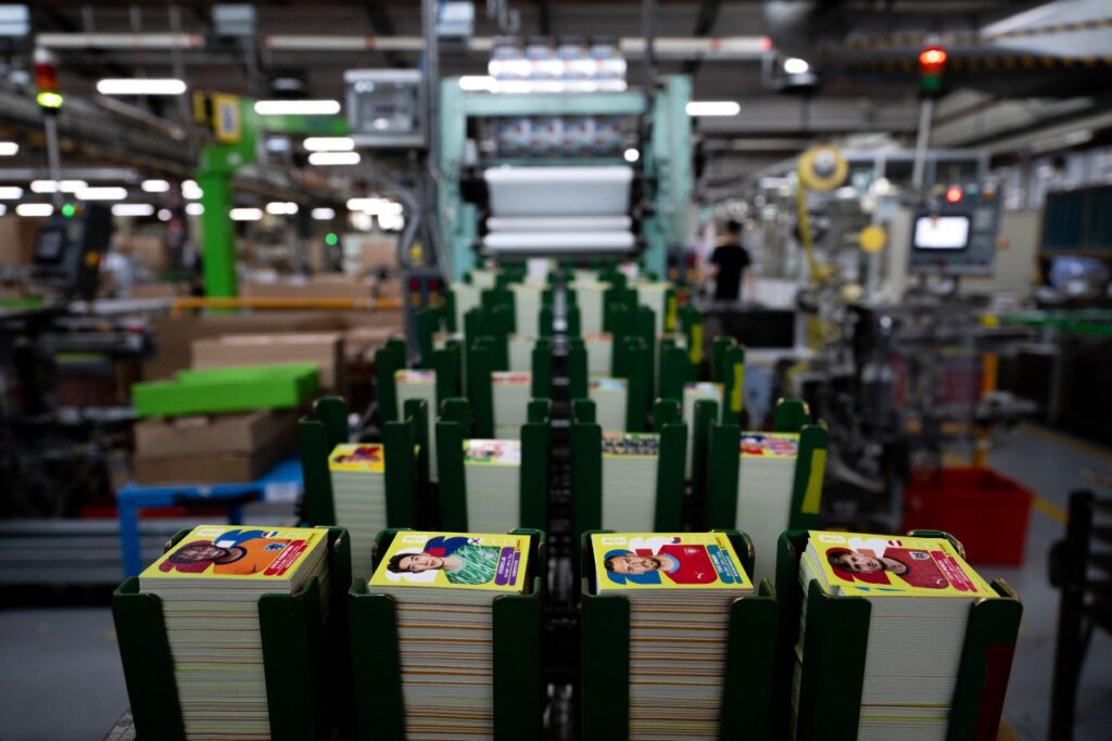 FIFA anuncia que Panini dejará de fabricar los álbumes del Mundial