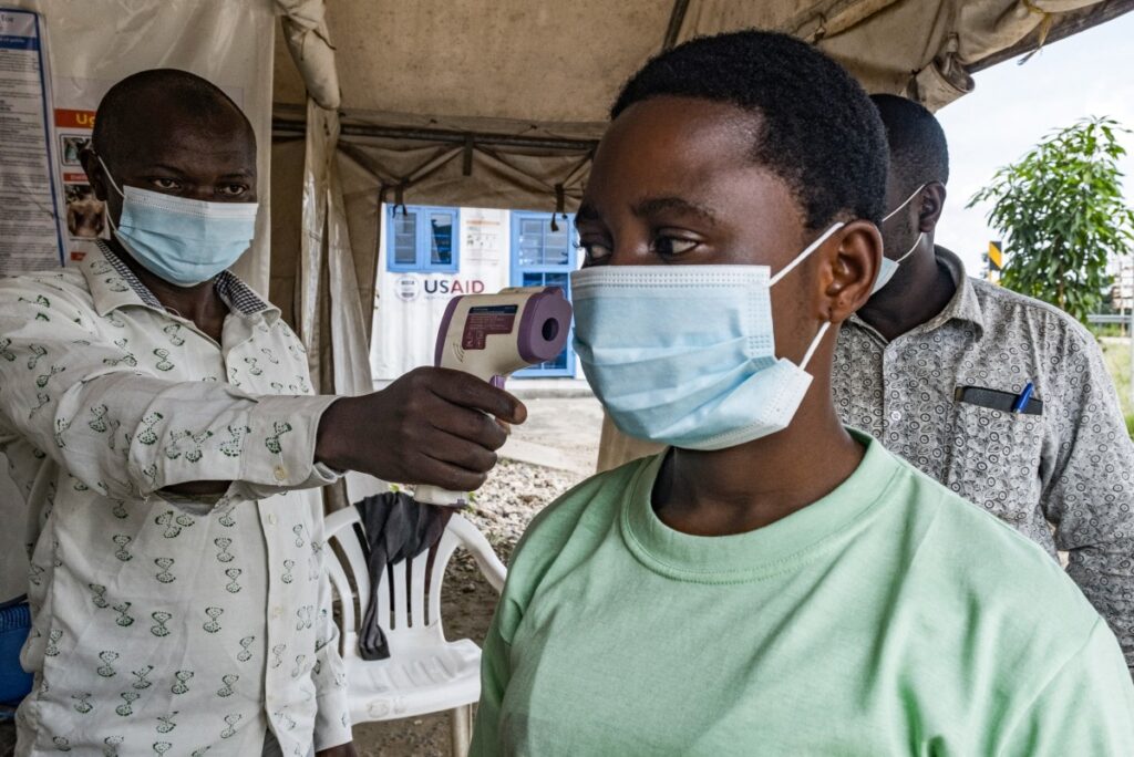 OMS declara emergencia internacional por brote de ébola en el Congo