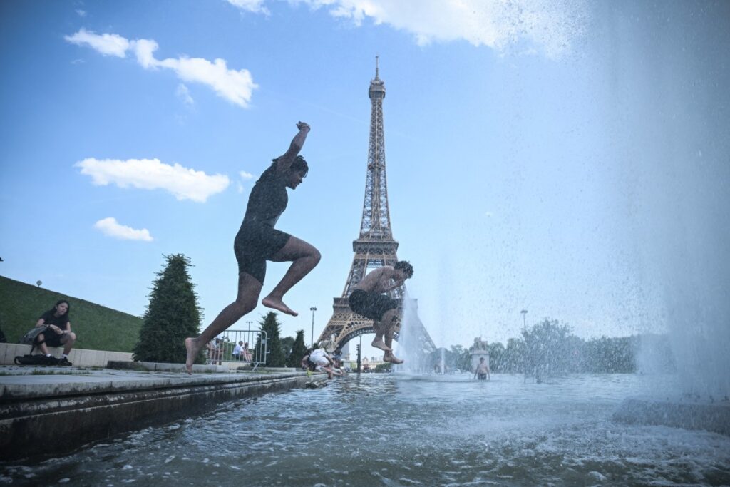 Ola de calor en Francia deja al menos 40 muertos por ahogamiento