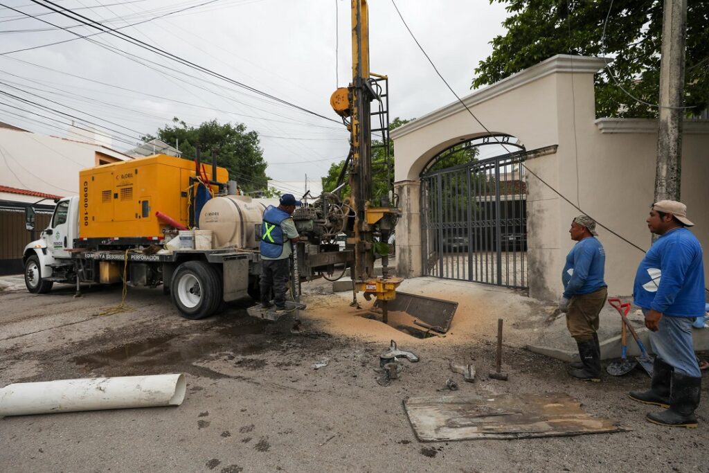 Mérida construye 120 pozos de absorción para reducir inundaciones