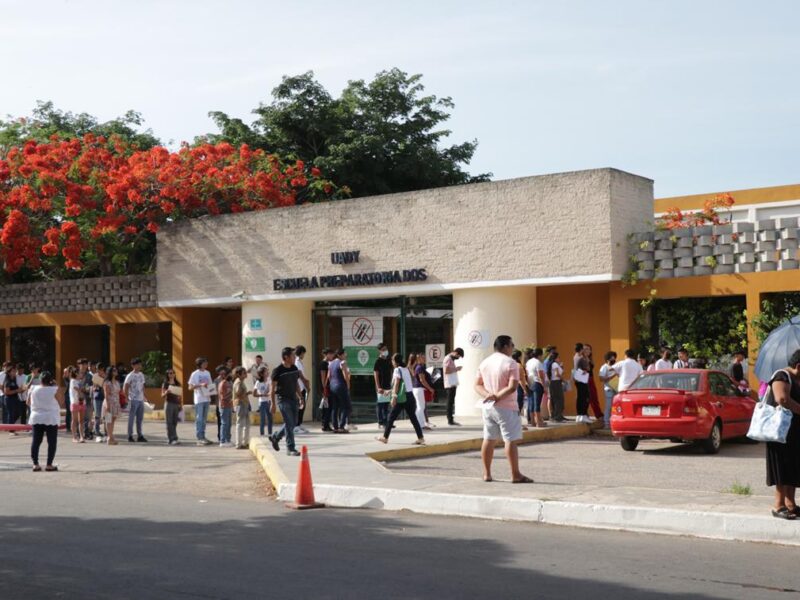 UADY planea creación de la "Prepa 4"