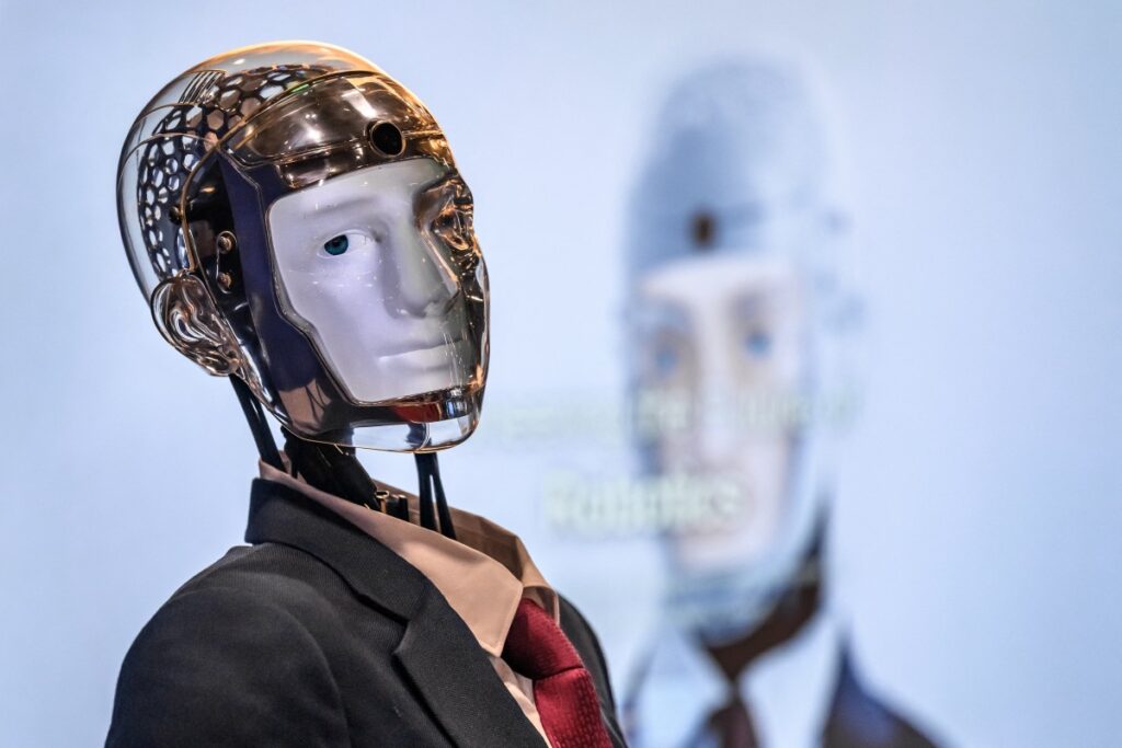 EU veta la importación de robots humanoides extranjeros