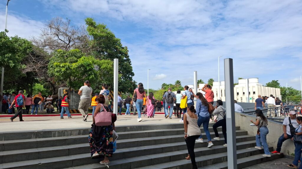 Sismo de 7.4 frente a Chiapas se percibe en Ciudad de México y Guatemala