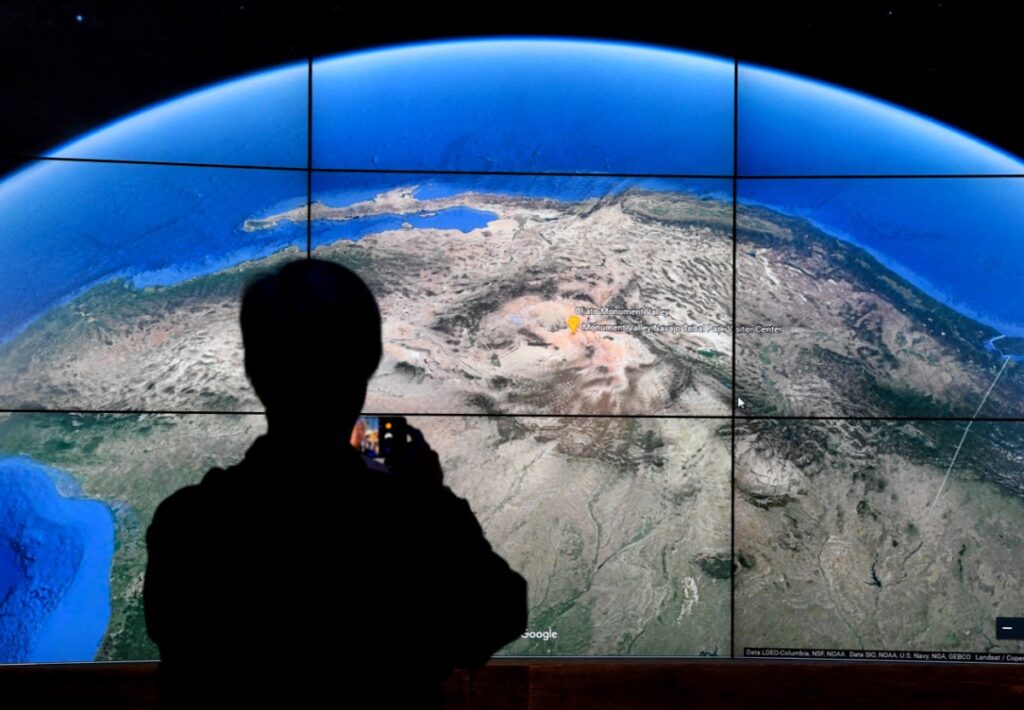 Retiran función para crear imágenes en Google Earth por riesgo de desinformación