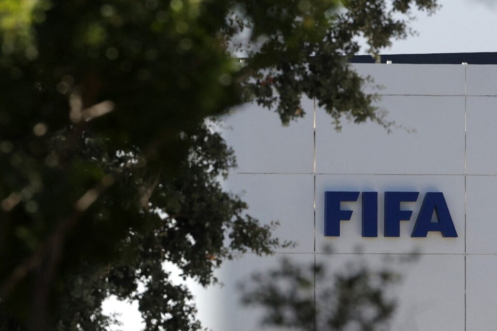 UEFA mantiene su postura contra la FIFA tras retiro del plan de privatización