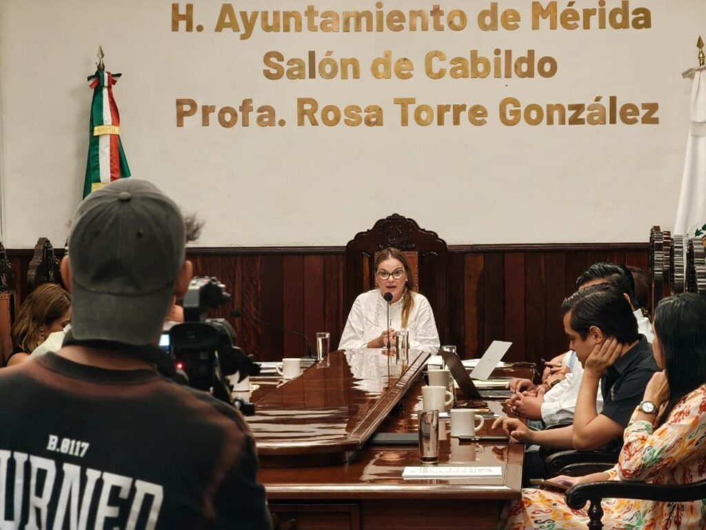 Mérida analiza usar inteligencia artificial en servicios municipales
